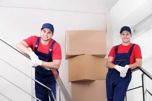 Packing and transport support for office furniture and equipment