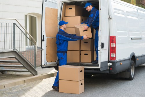 Transparent moving costs for Sydenham house and flat jobs