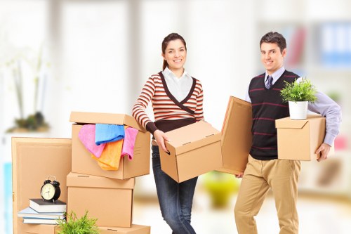 Booking a moving van in Sydenham for a local relocation